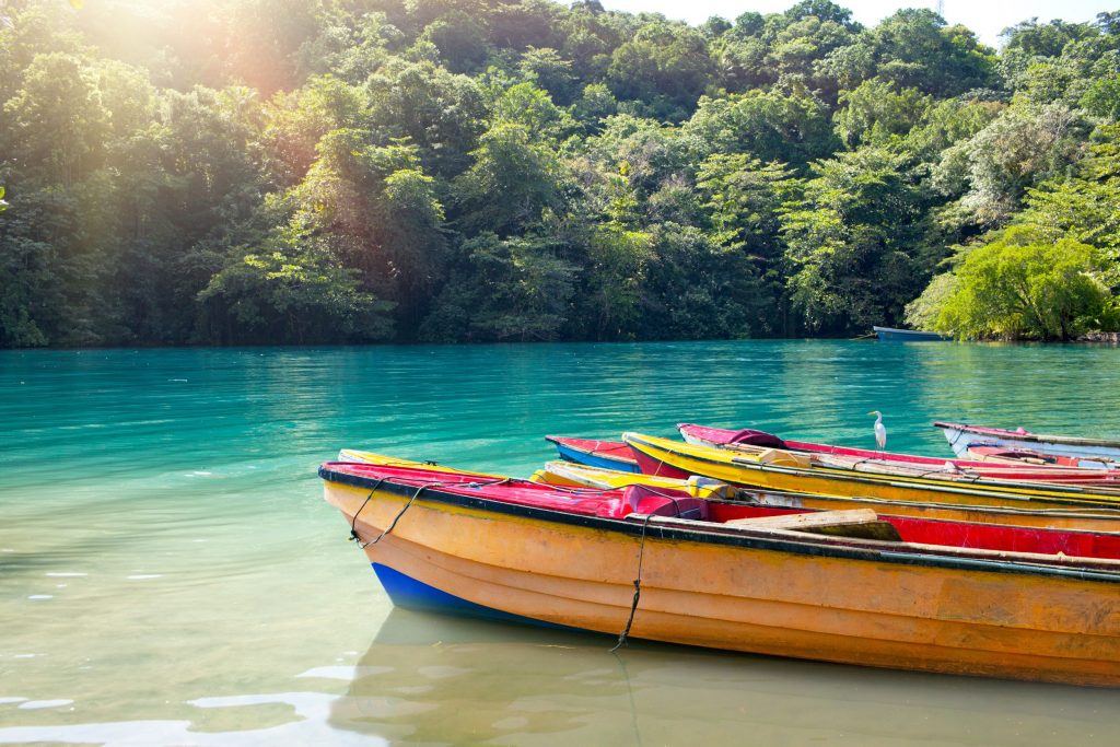 Nationalboote der blauen Lagune, Jamaika. 
